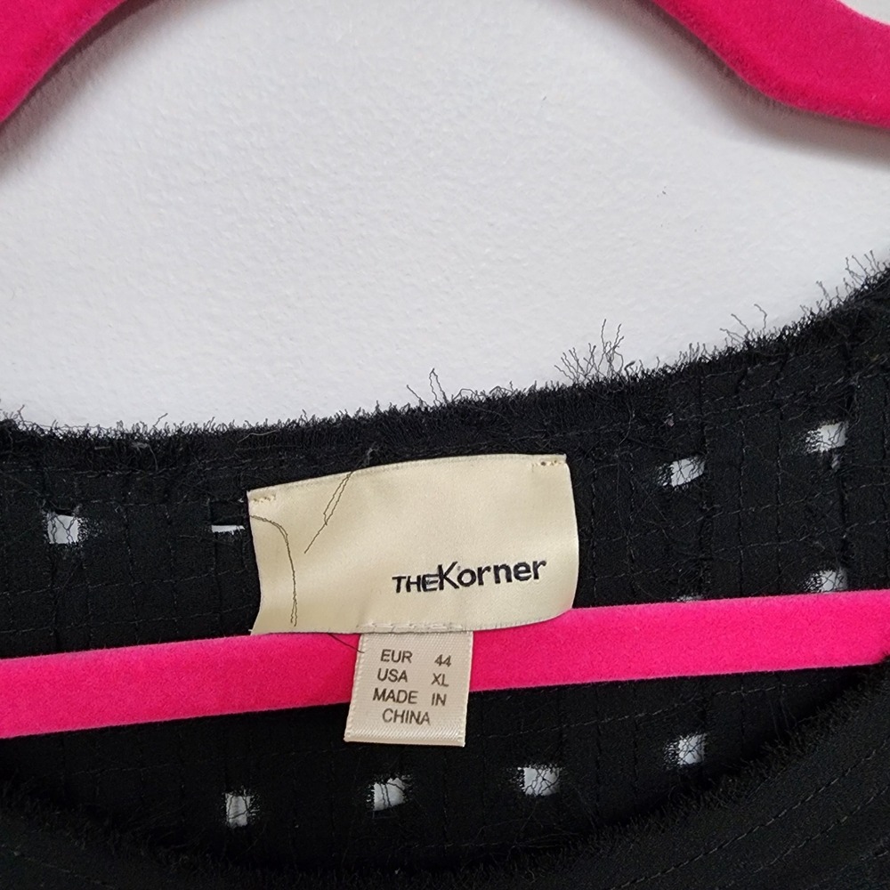 The Korner Black Sleeveless Lattice Cutout Yoke Blouse Top‎ 5118121 XL - Picture 2 of 8